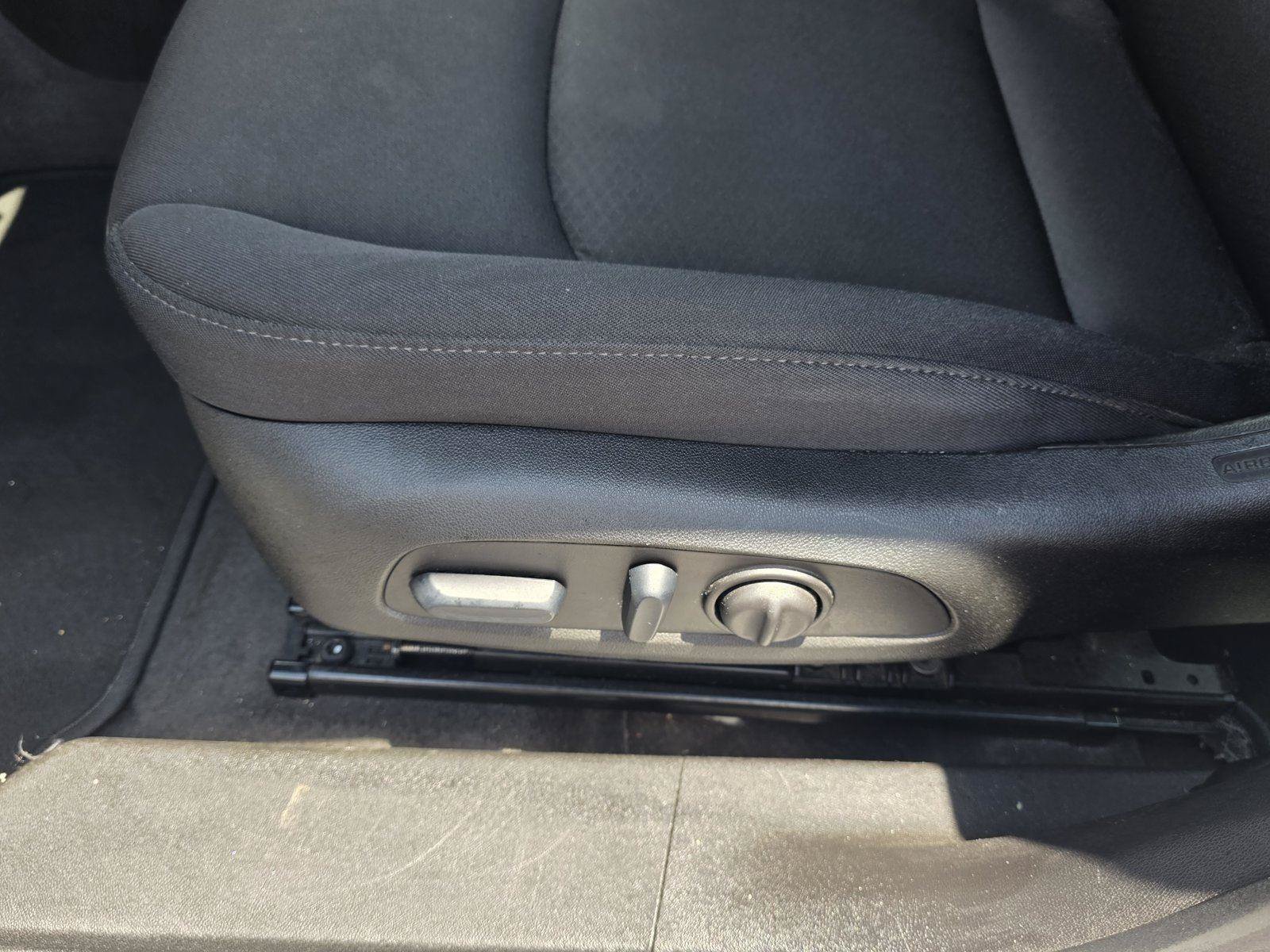 Used 2024 Chevrolet Malibu LT FWD image 15