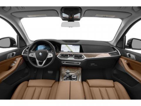 Used 2022 BMW X7 M50i image 11