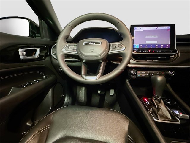 Used 2024 Jeep Compass Limited w/ High Altitude Package image 34