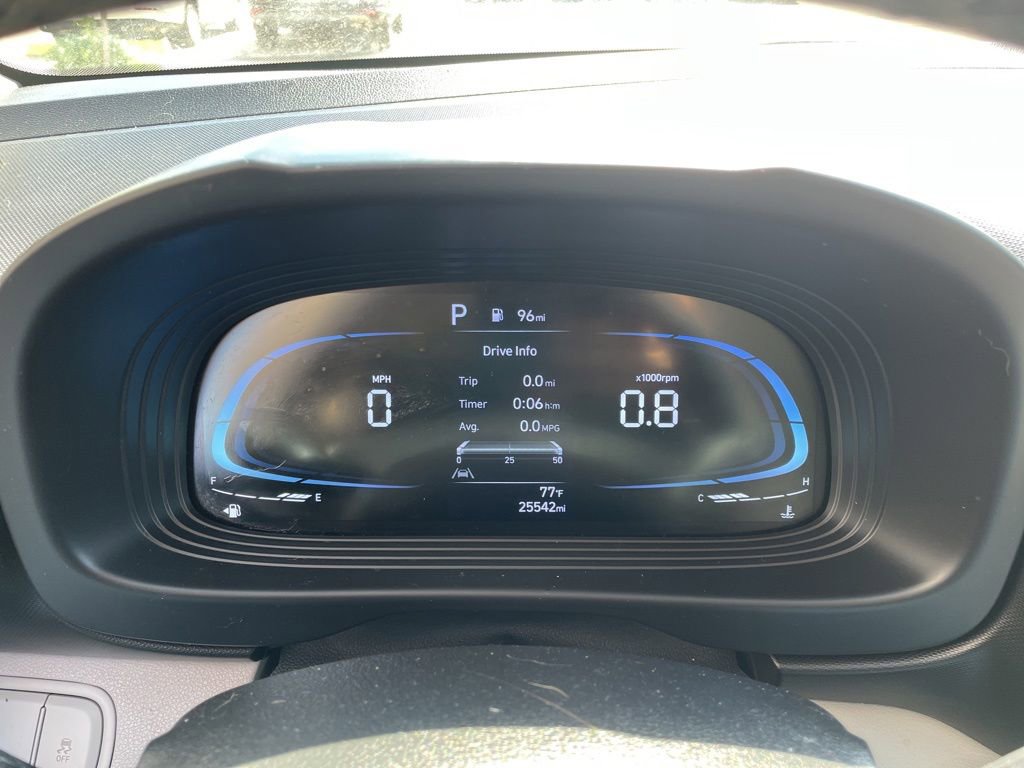 Used 2024 Hyundai Venue SEL FWD image 27
