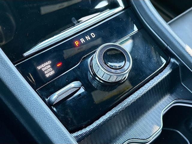 Used 2024 Jeep Grand Cherokee Limited AWD/4WD image 17