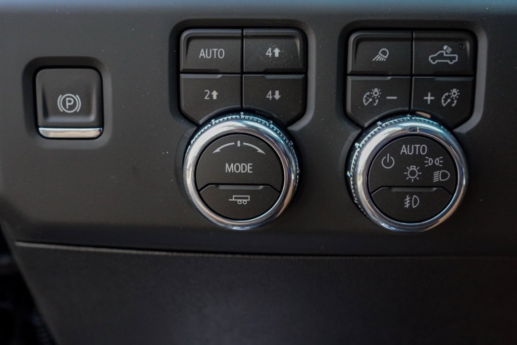 New 2026 GMC Sierra 2500 AT4 w/ AT4 Premium Plus Package image 15