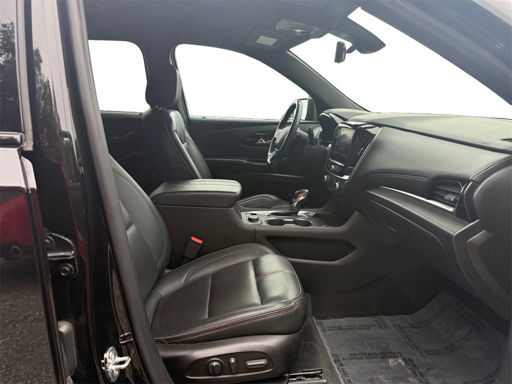 Used 2022 Chevrolet Traverse RS w/ LPO, Floor Liner Package image 15