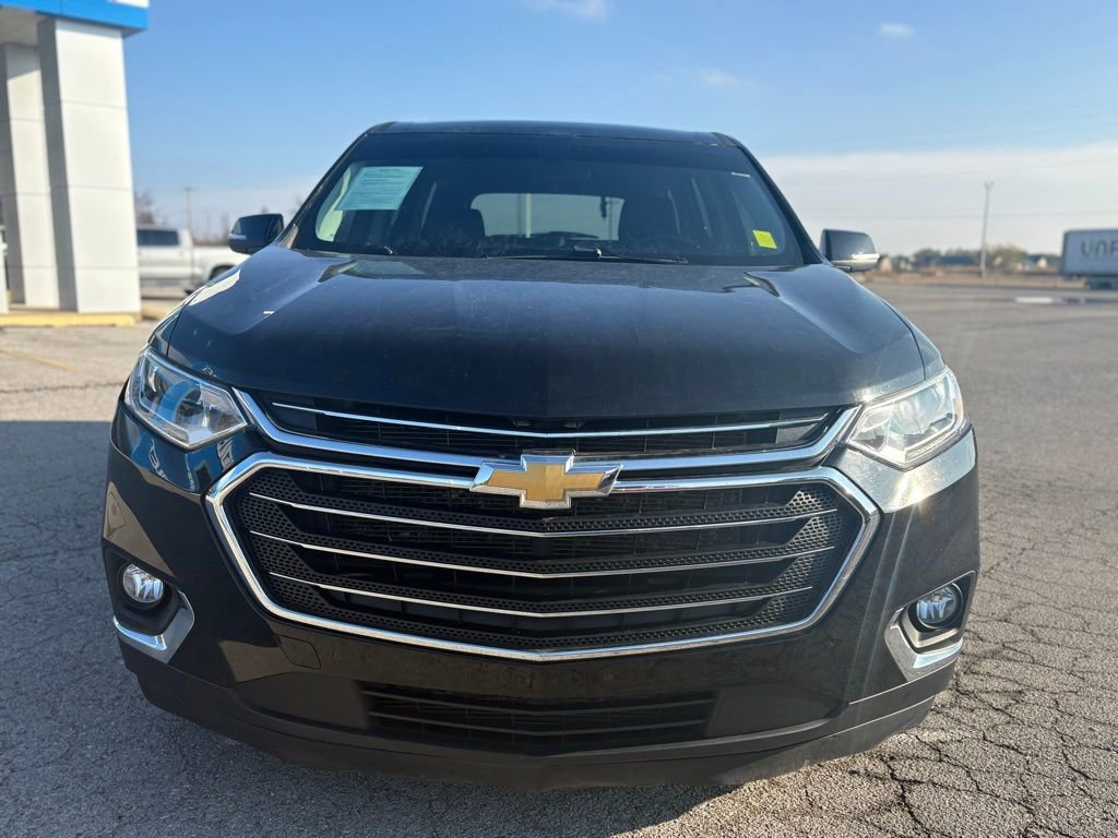 Used 2021 Chevrolet Traverse LT FWD image 2