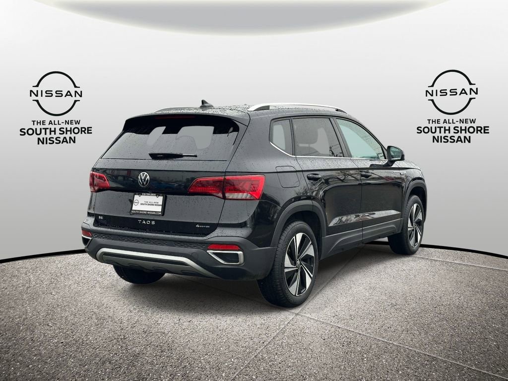 Used 2024 Volkswagen Taos SE AWD/4WD image 4
