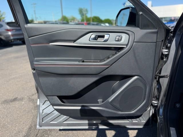 New 2026 Ford Explorer ST-Line AWD/4WD image 13