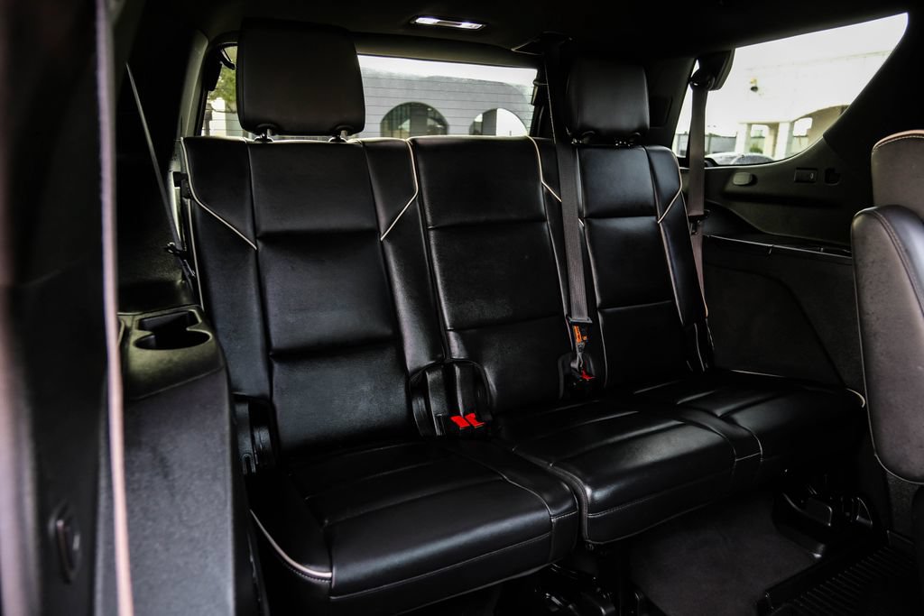 Used 2024 Cadillac Escalade Premium Luxury w/ Performance Package AWD/4WD image 51