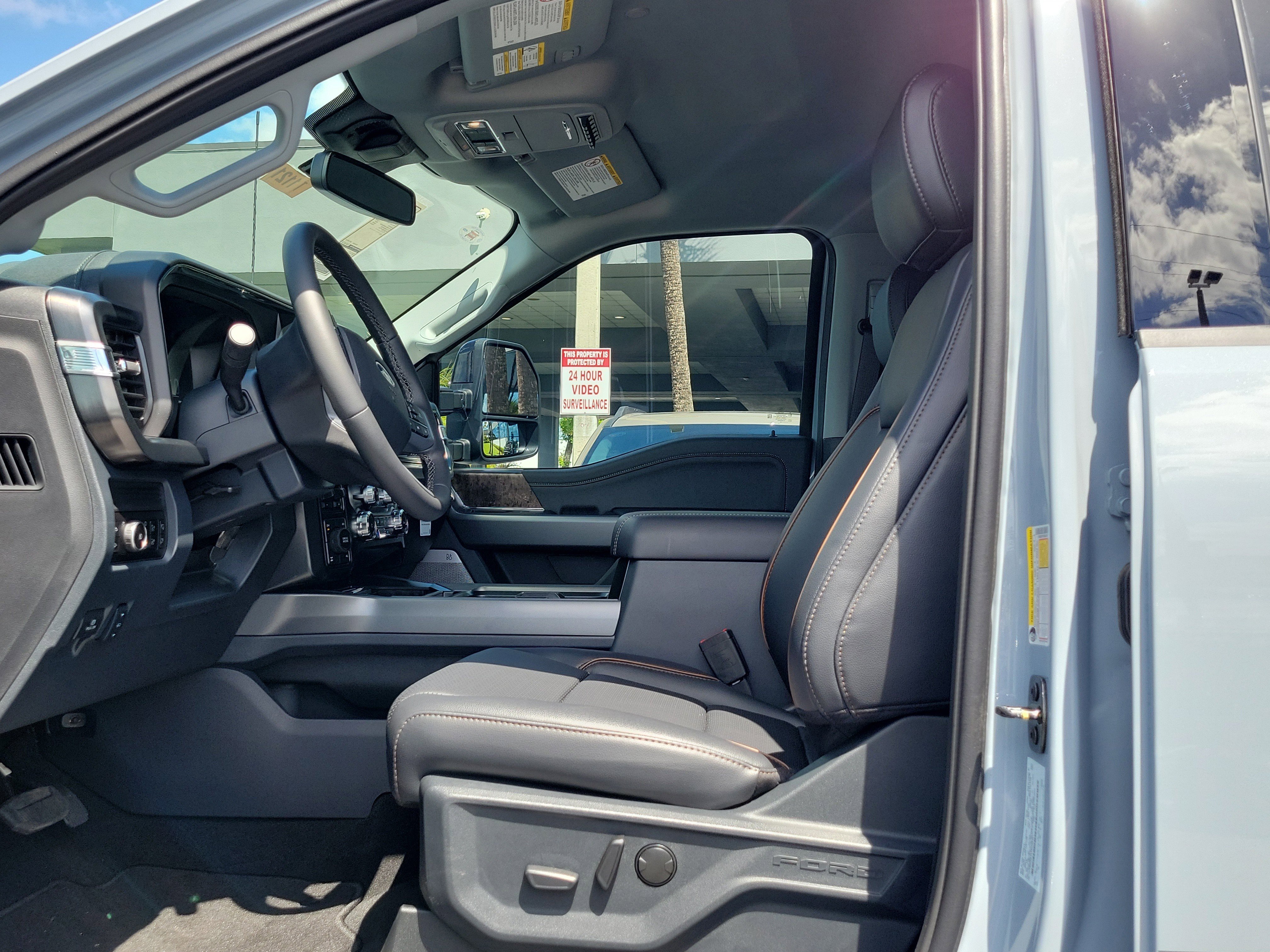 New 2026 Ford F250 Lariat w/ Black Appearance Package image 17