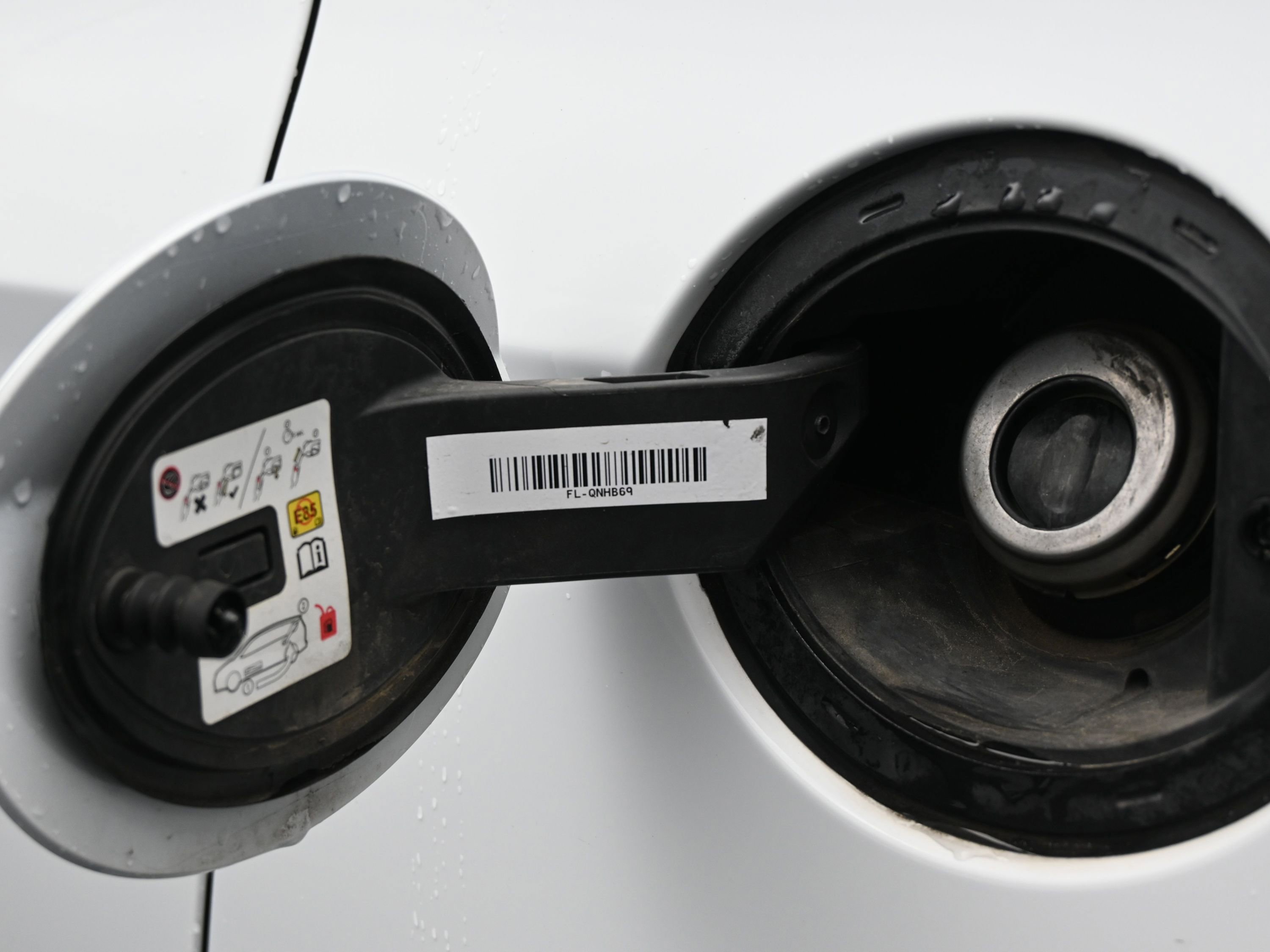 Used 2020 Chrysler Pacifica Touring-L w/ S Appearance Package image 11