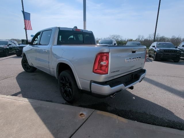 New 2026 RAM 1500 Laramie AWD/4WD image 33