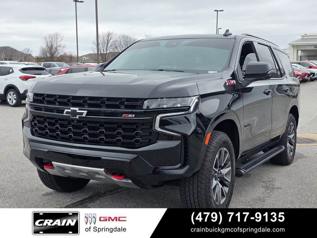 Used 2024 Chevrolet Tahoe Z71 w/ Luxury Package AWD/4WD image 3