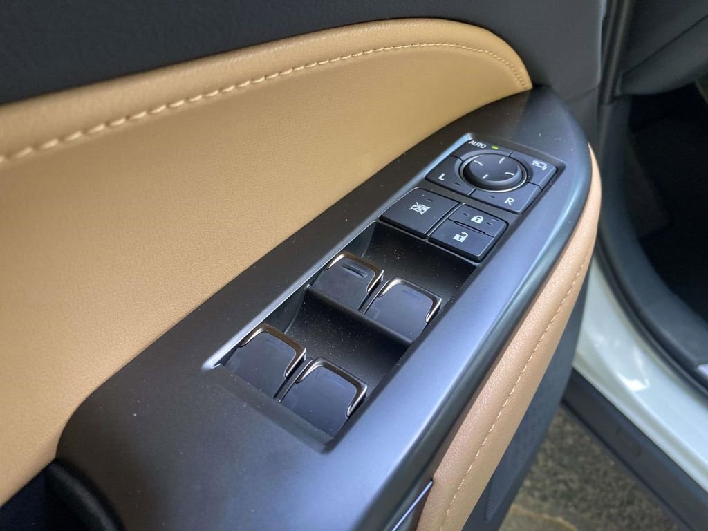 Used 2026 Lexus NX 350 AWD image 11