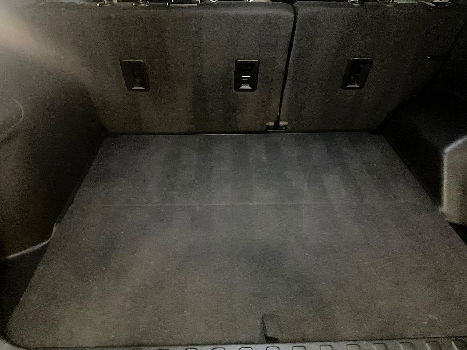 Used 2020 Chevrolet Equinox LS w/ LS Convenience Package image 10