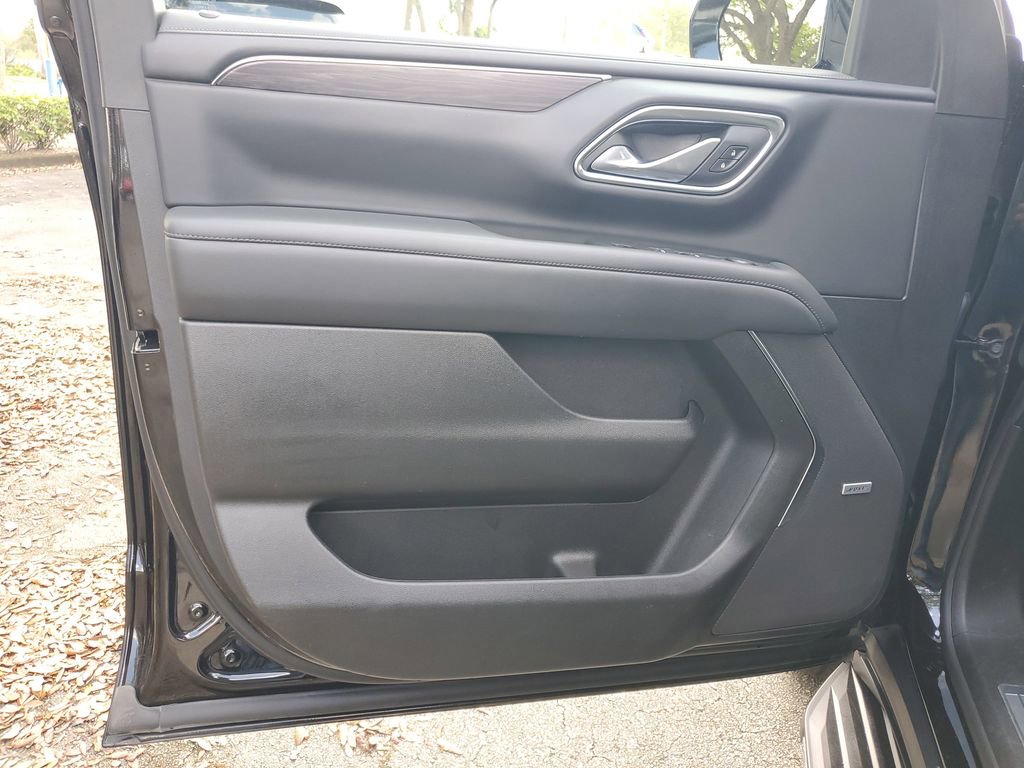 Used 2024 Chevrolet Tahoe LT image 16