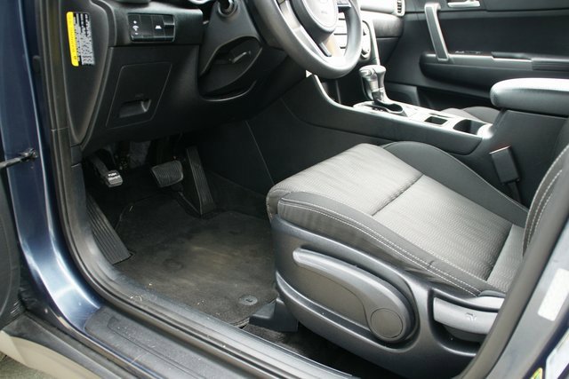 Used 2022 Kia Sportage LX image 13