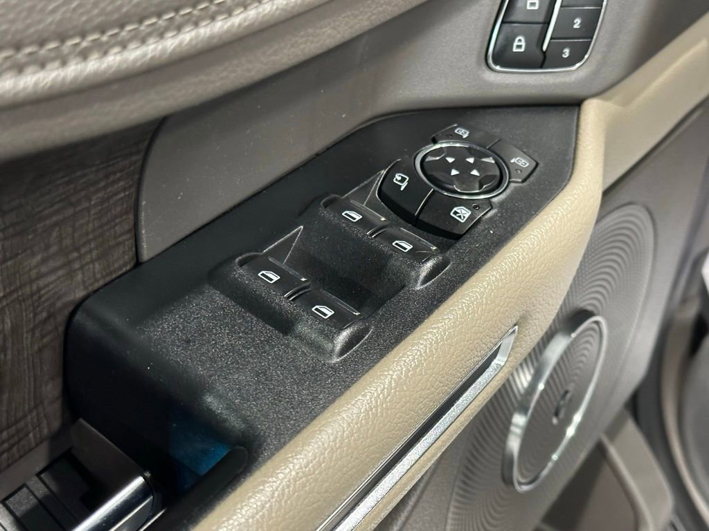 Used 2019 Ford Expedition Limited w/ Equipment Group 302A image 11