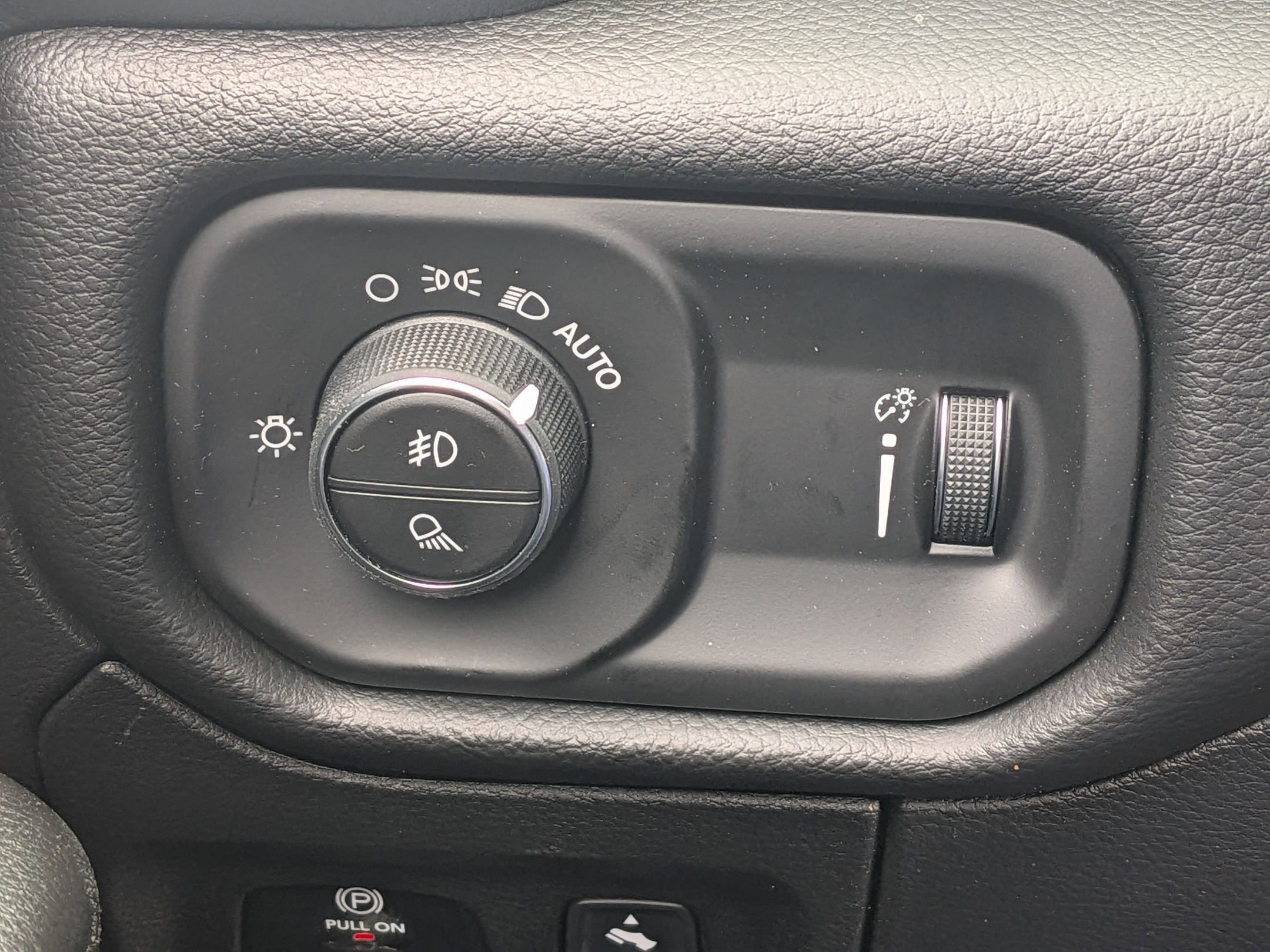 New 2026 RAM 1500 4x4 Crew Cab image 22