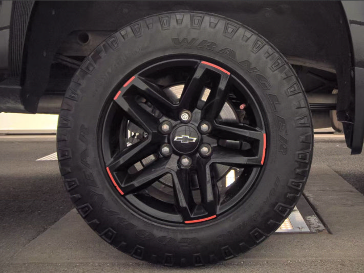 Used 2020 Chevrolet Silverado 1500 LT Trail Boss AWD/4WD image 9