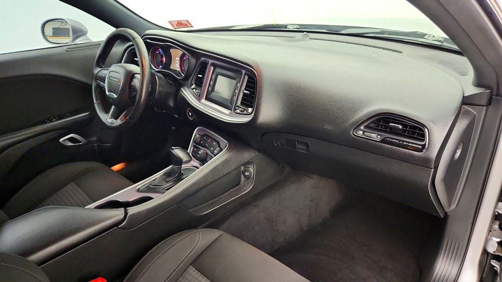 Used 2017 Dodge Challenger R/T RWD image 23