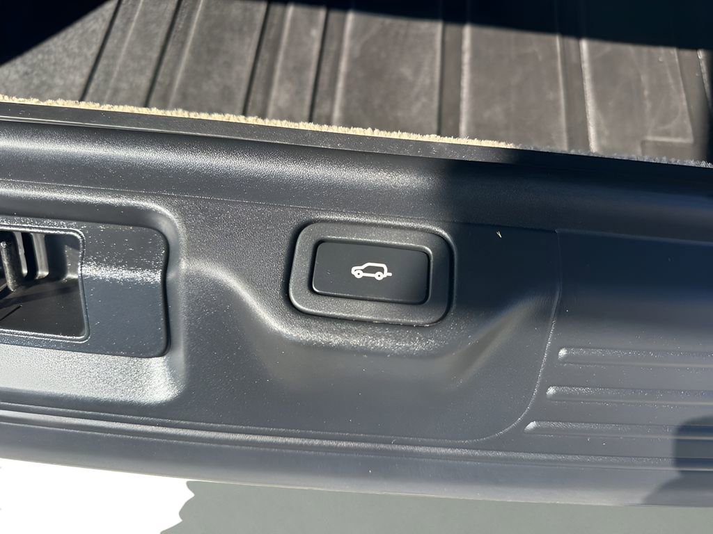 Used 2016 Land Rover Range Rover HSE image 29