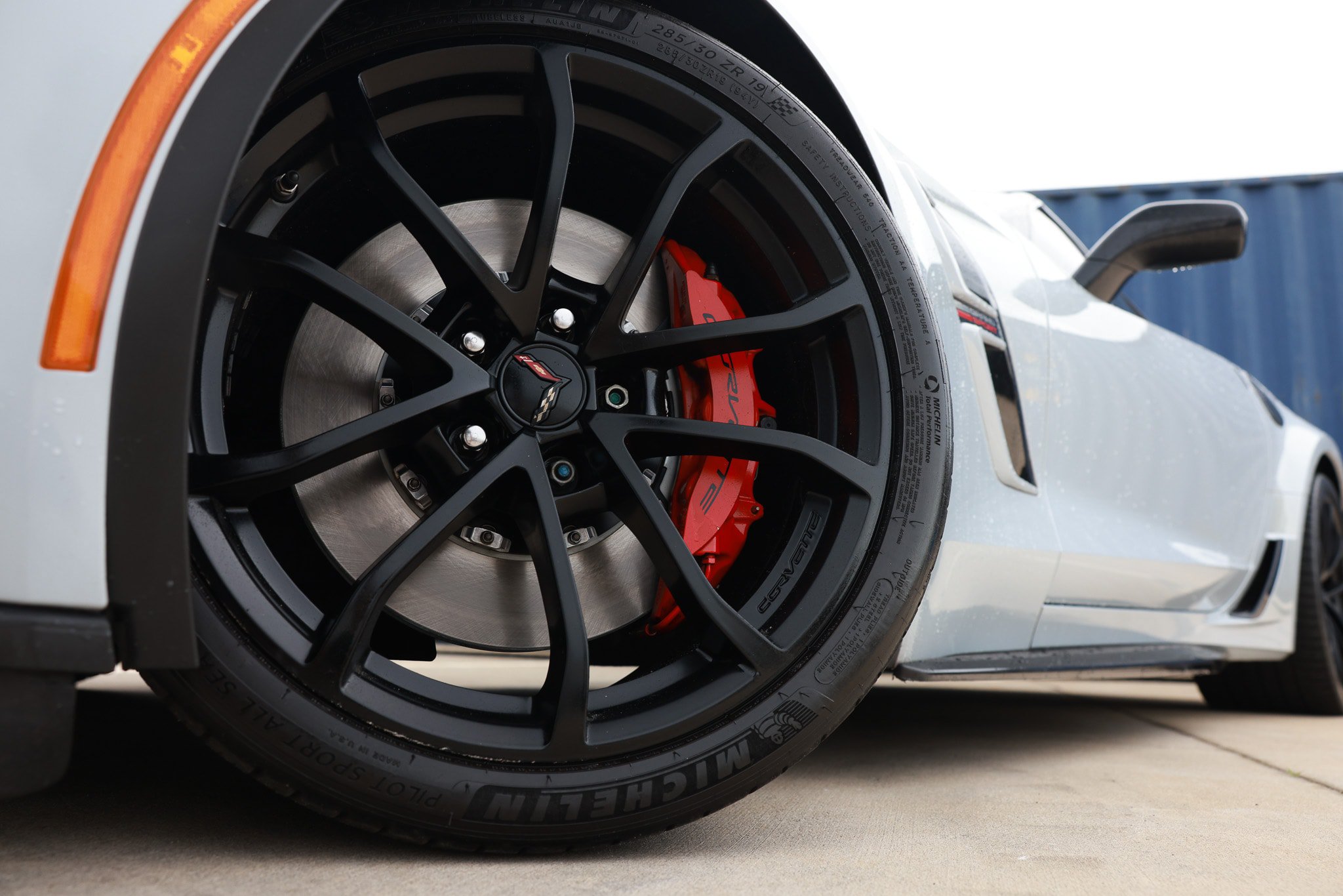 Used 2019 Chevrolet Corvette Grand Sport w/ Carbon Flash Badge Package RWD image 38
