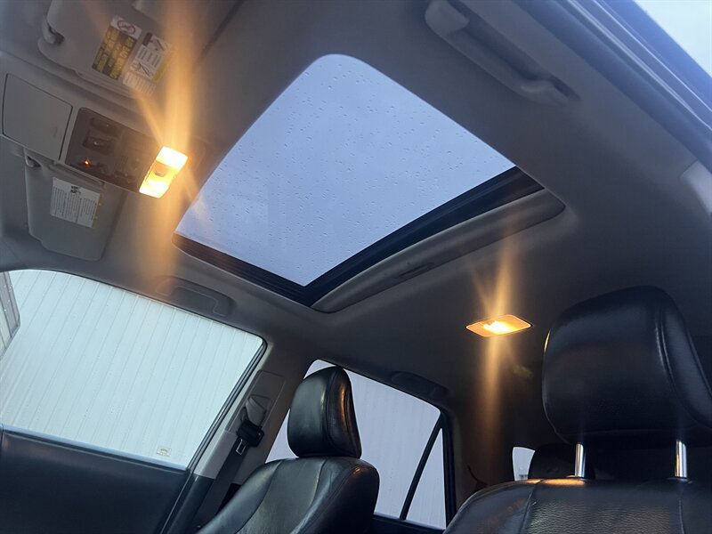 Used 2011 Toyota 4Runner Limited image 21
