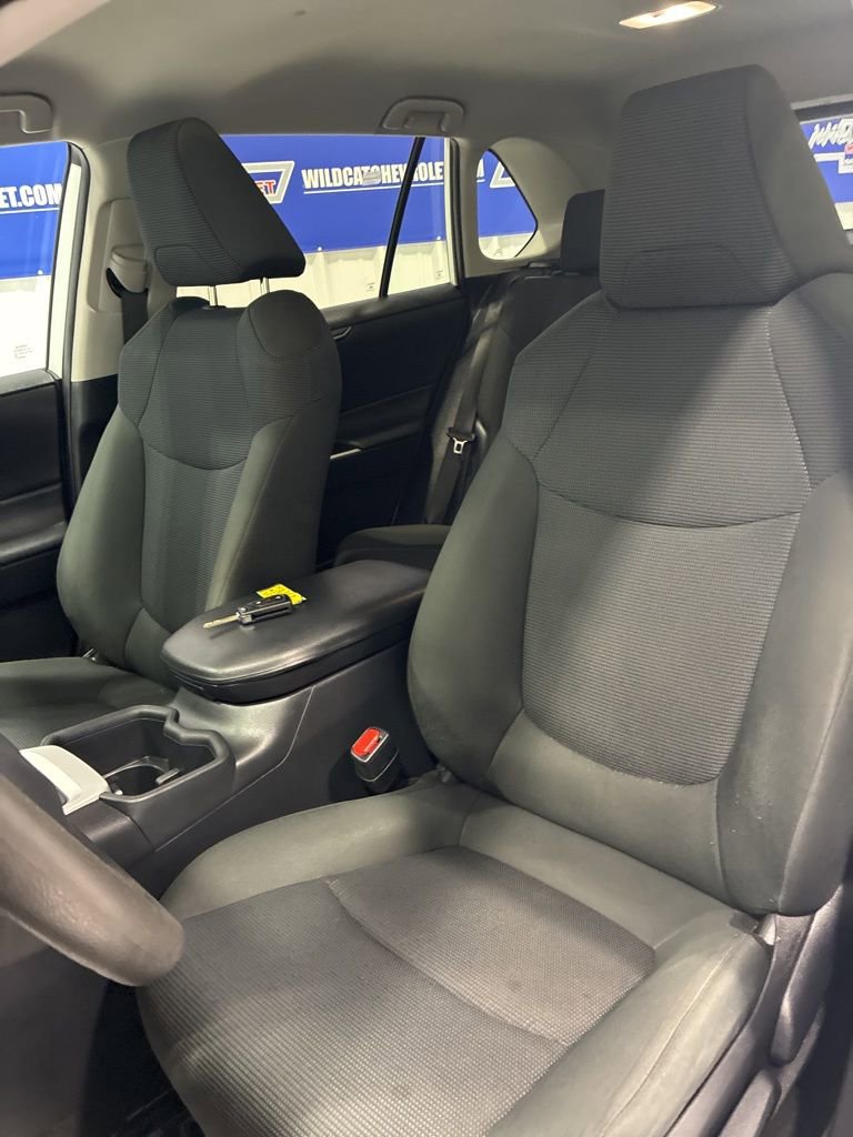 Used 2024 Toyota RAV4 LE image 12