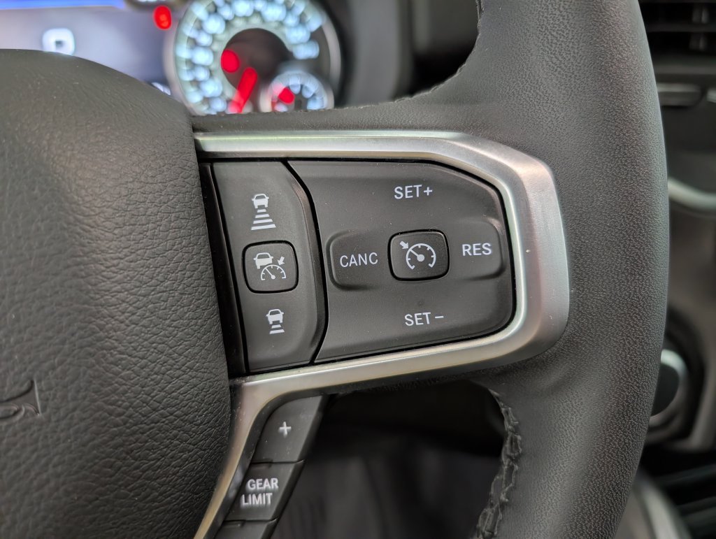 Used 2025 RAM 1500 Big Horn AWD/4WD image 18