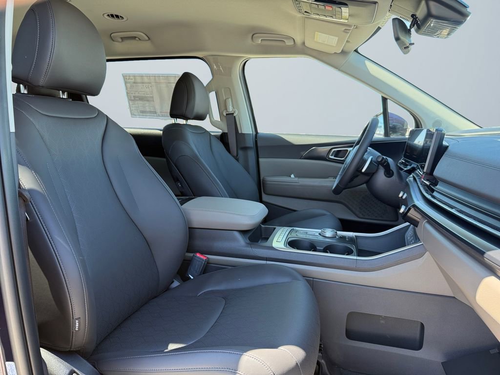 New 2026 Kia Carnival LXS image 15