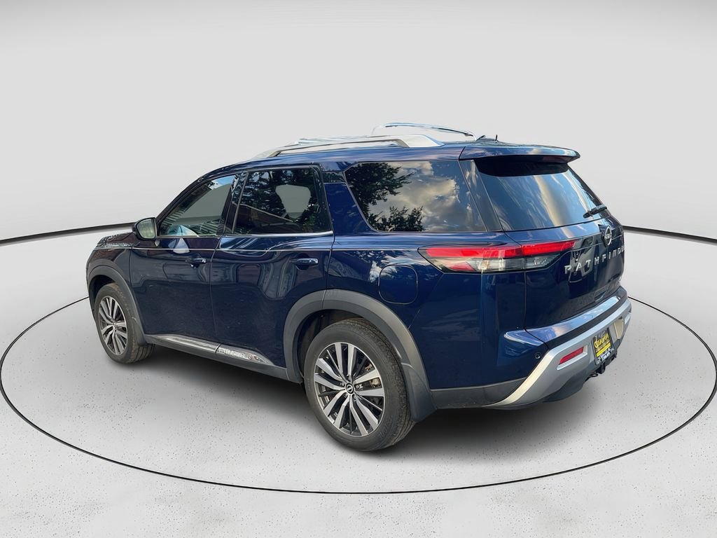 Used 2022 Nissan Pathfinder Platinum w/ Cargo Package image 3