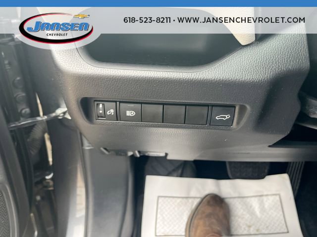 Used 2020 Toyota RAV4 XLE w/ Convenience Package image 17