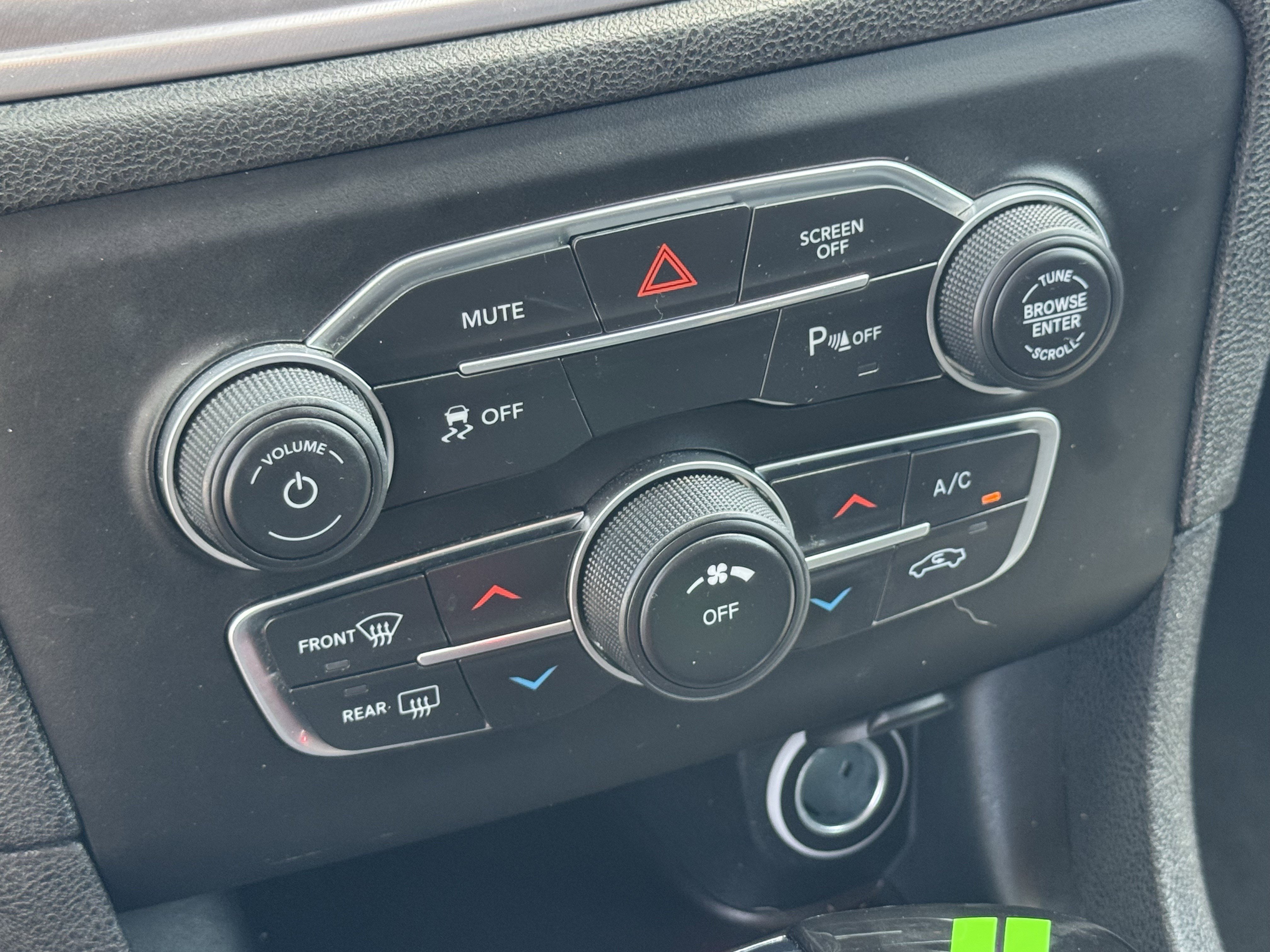 Used 2023 Dodge Charger SXT w/ Blacktop Package RWD image 20