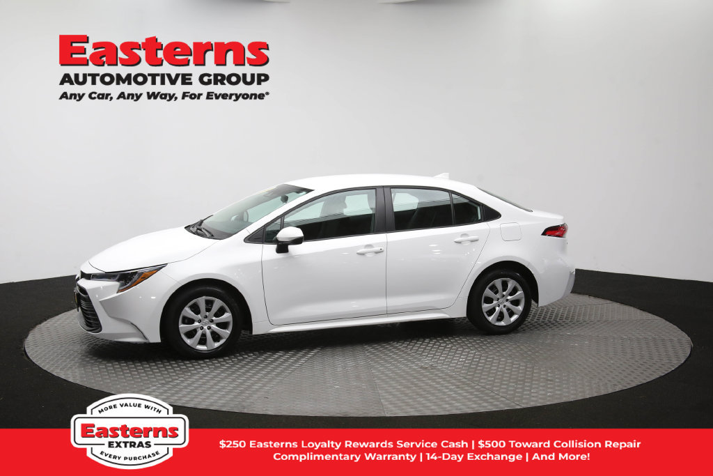 Used 2026 Toyota Corolla LE FWD image 58