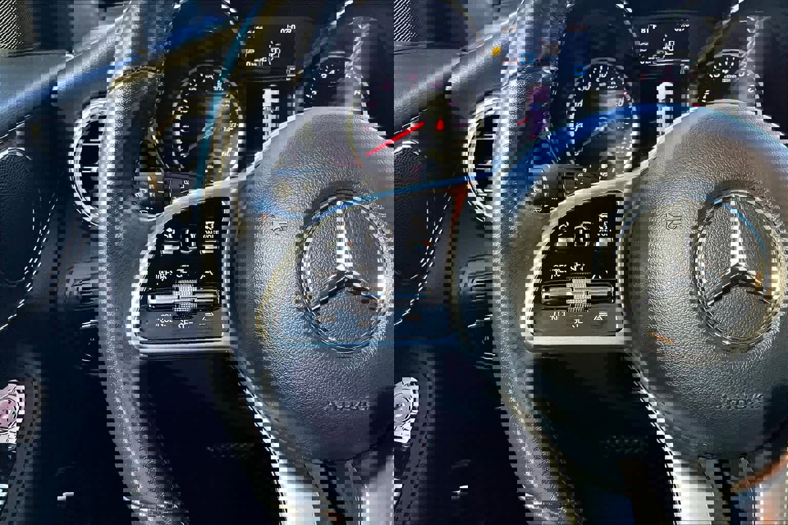 Certified 2022 Mercedes-Benz GLC 300 4MATIC w/ Driver Assistance Package image 21