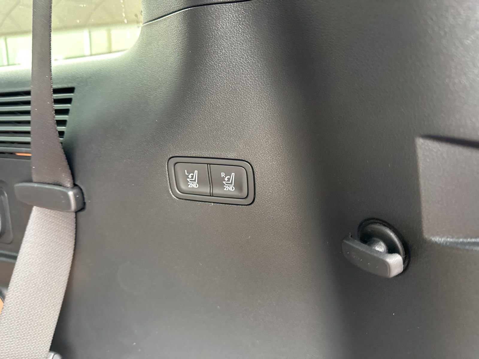 New 2026 Hyundai Santa Fe Limited image 32