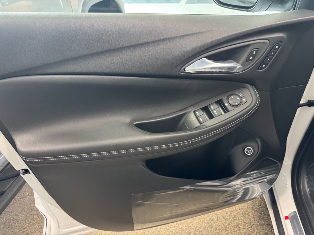 New 2026 Buick Encore GX Avenir w/ Avenir Technology Package image 17