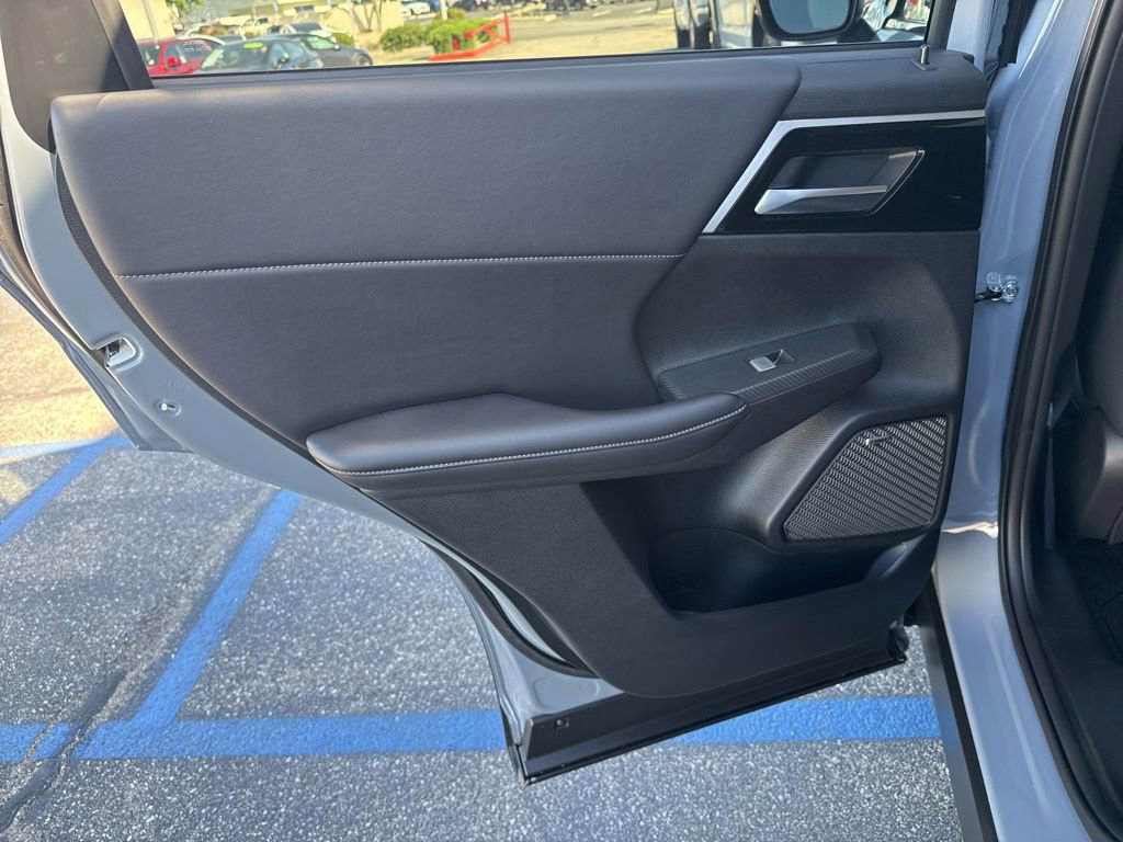 New 2026 Mitsubishi Outlander AWD image 34