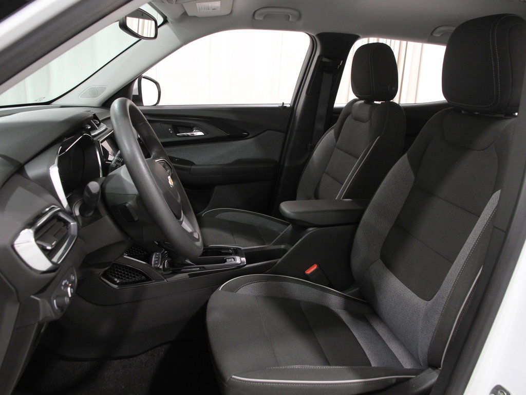 Certified 2023 Chevrolet TrailBlazer LT w/ Convenience Package image 5