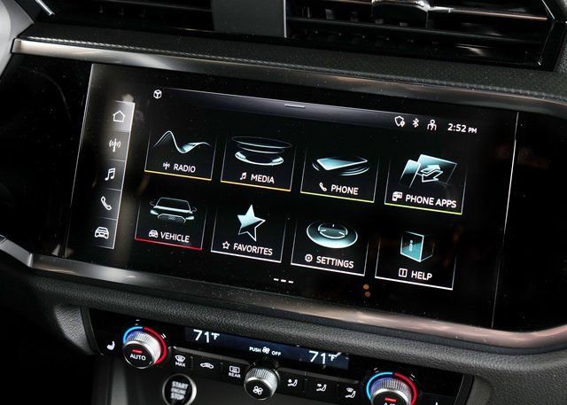 New 2025 Audi Q3 2.0T Premium image 16