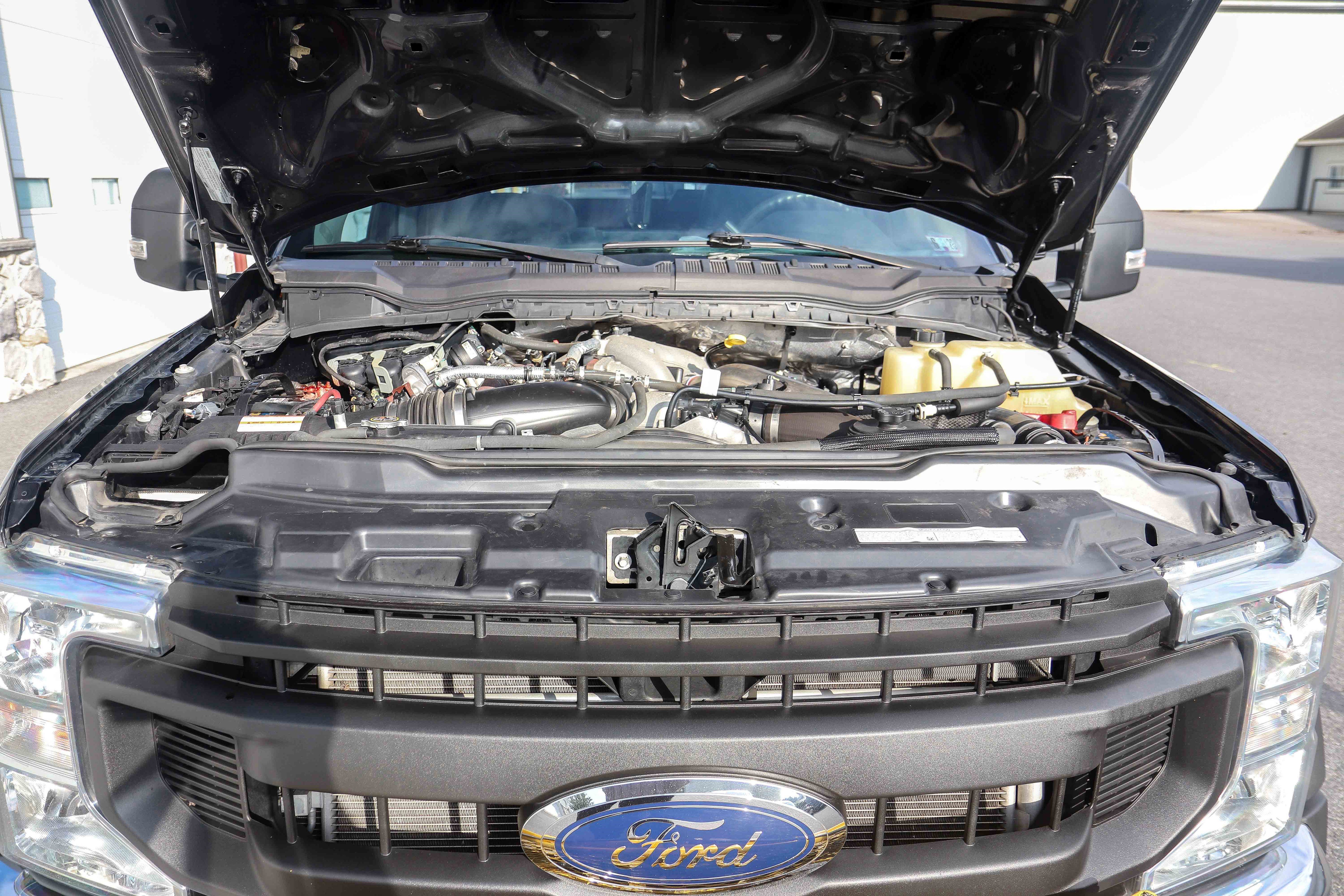 Used 2022 Ford F550 4x4 Regular Cab Super Duty w/ Power Equipment Group image 26