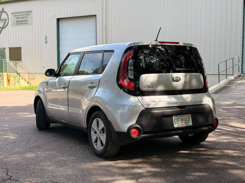 Used 2014 Kia Soul FWD image 6