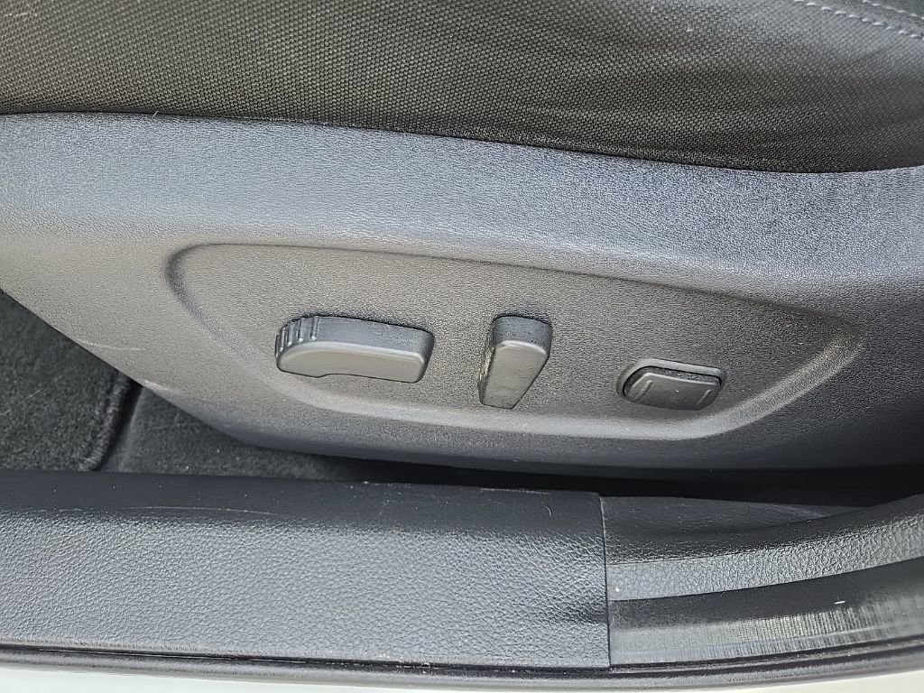 Used 2020 Nissan Rogue SV AWD/4WD image 36