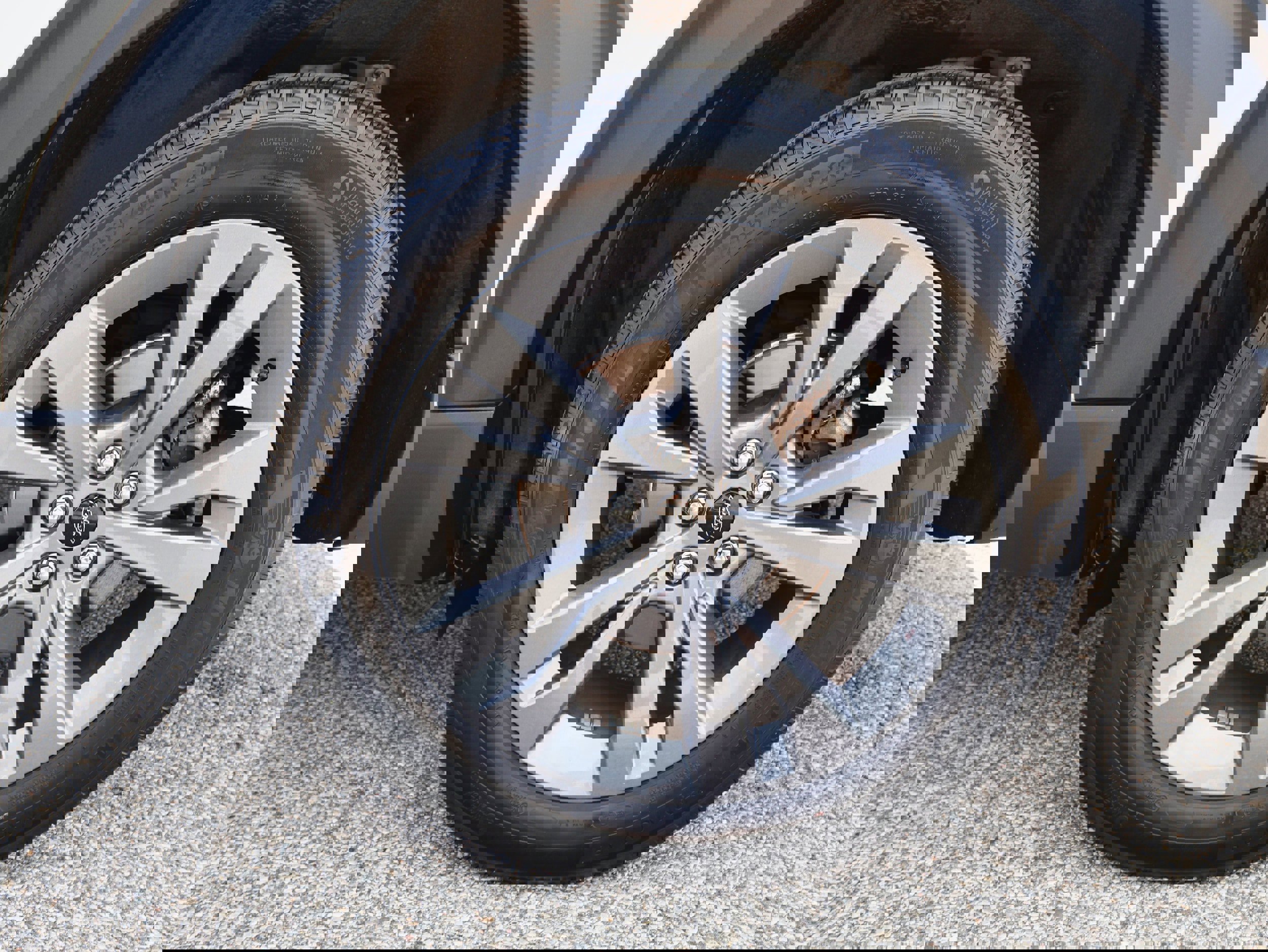 Used 2022 Ford Explorer XLT w/ Equipment Group 202A image 32