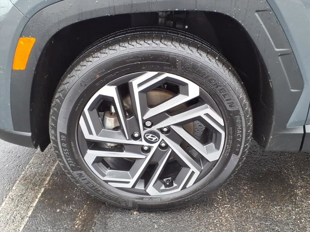 Used 2025 Hyundai Tucson Limited image 10