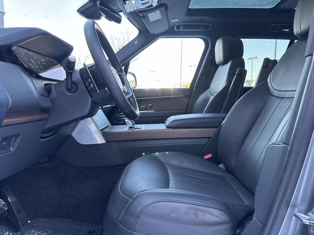 Used 2024 Land Rover Range Rover SE AWD/4WD image 16