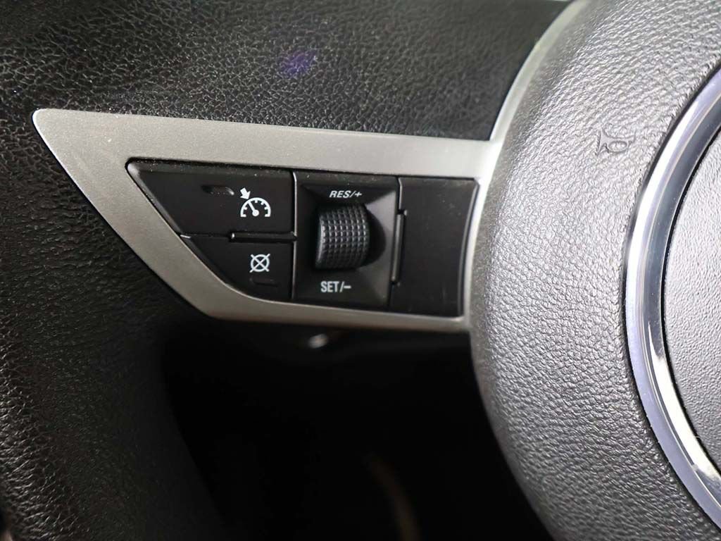 Used 2011 Chevrolet Camaro LT RWD image 27