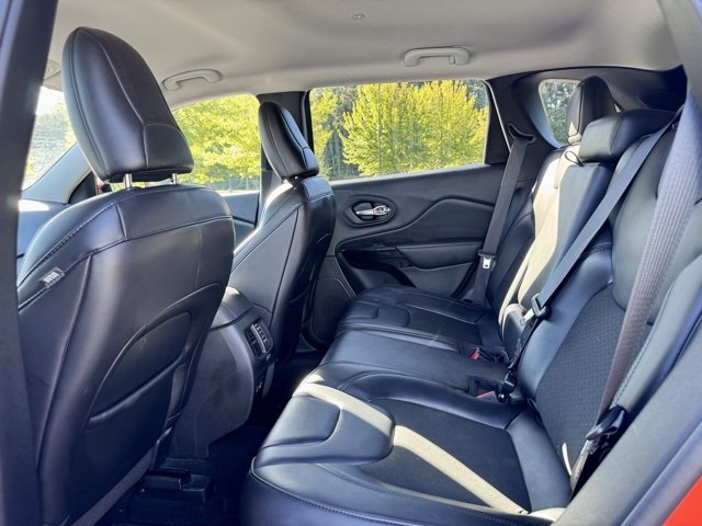 Used 2021 Jeep Cherokee Latitude Plus image 28