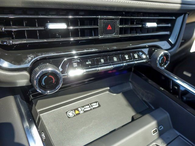 New 2026 Chevrolet Suburban Premier image 35