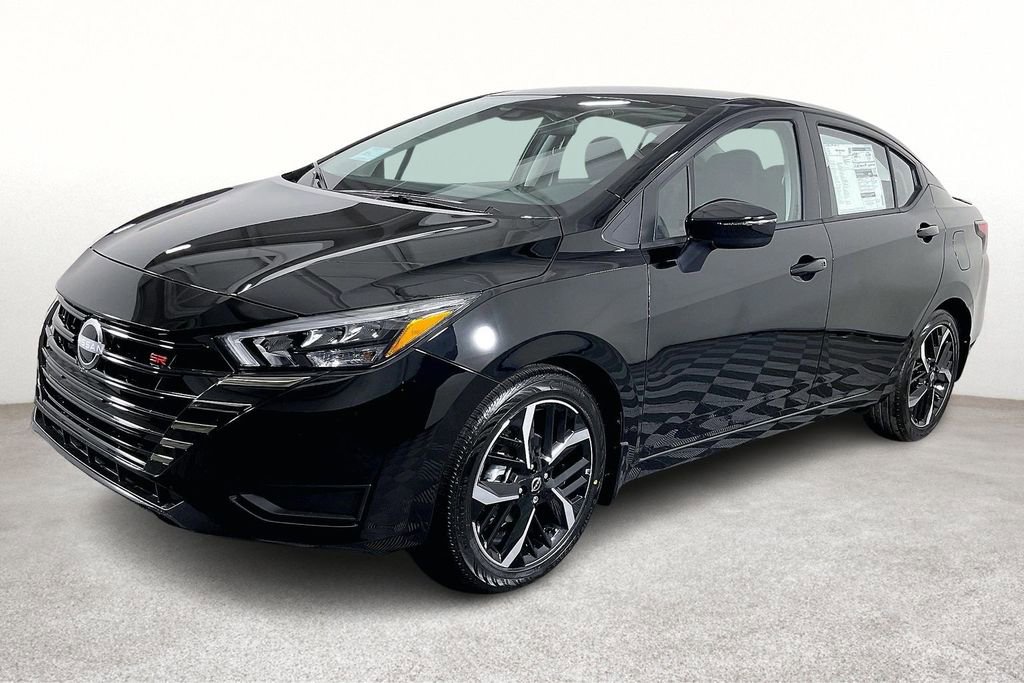 New 2025 Nissan Versa SR w/ Trunk Package image 4