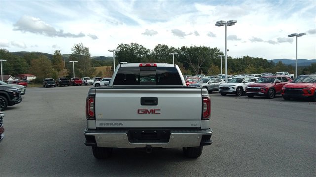 Used 2018 GMC Sierra 1500 SLT w/ SLT Premium Package image 5